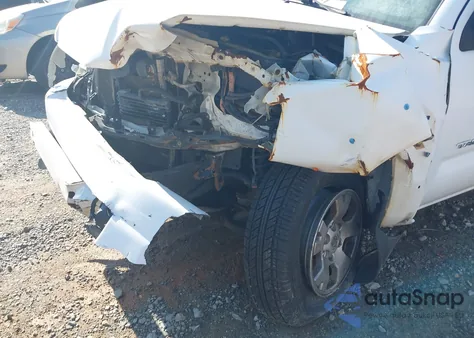 2011 Toyota Tacoma Prerunner V6 from USA, damaged, VIN 3TMJU4GN3BM111594